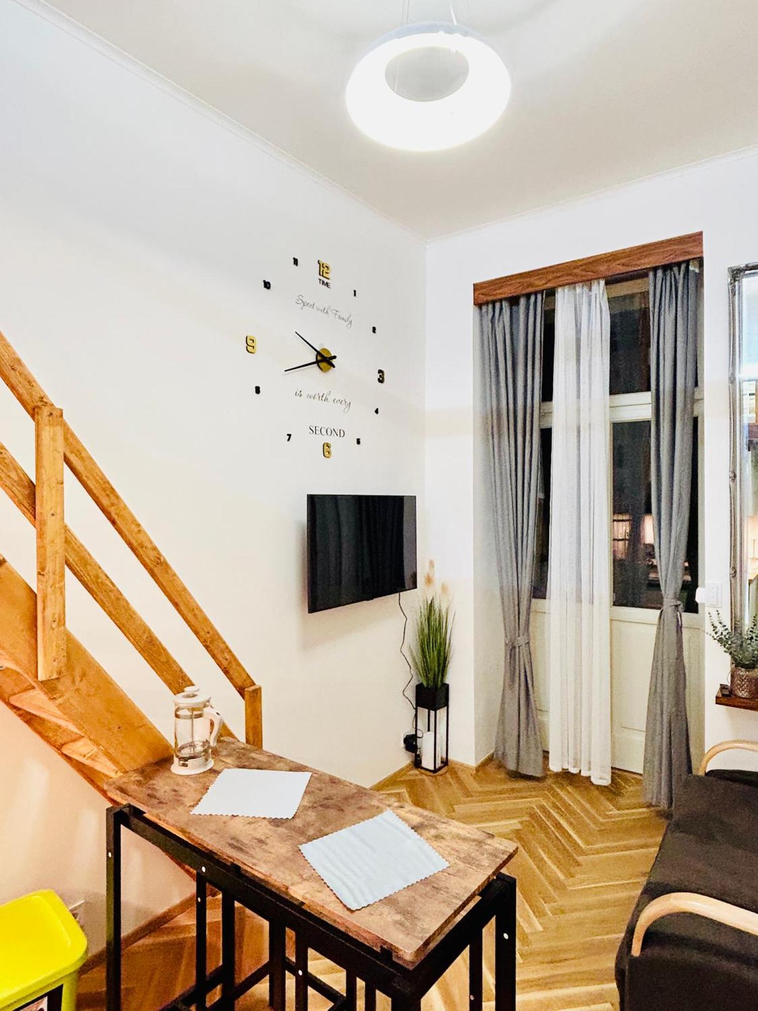 Cozy Design Homestay With Terrace Praha Exteriér fotografie